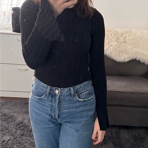 H&M Black Ribbed Knit shirt